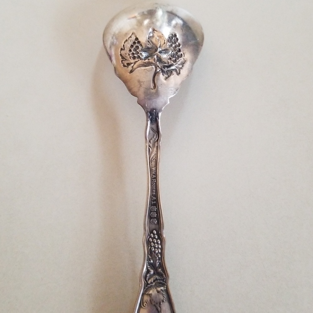 Vintage silver Wm Roger's soup spoon